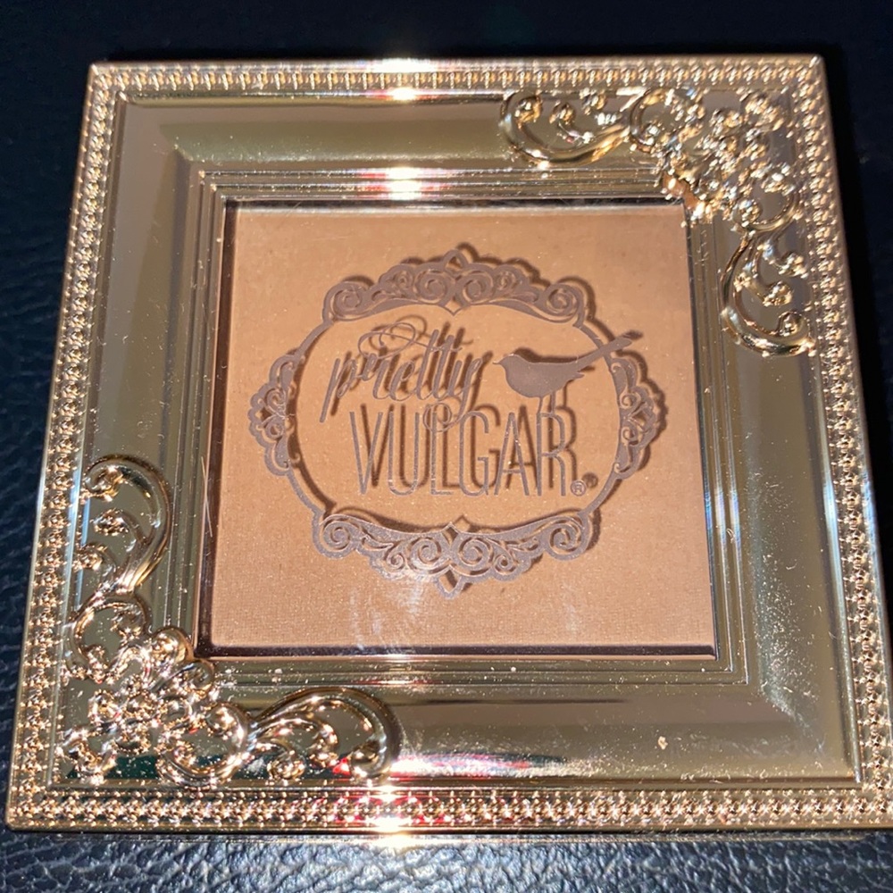 Pretty Vulgar Bronzer